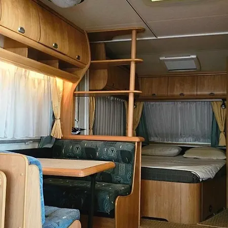 Campsite каравана сий-я-на Sozopol